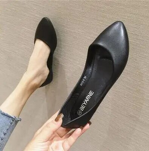 Īsi 2023. gada jauni sekli plakani apavi sievietēm, liela izmēra 43 44 45 smaila purngala vieglie darba apavi staigāšanai sieviešu apavi Laivu apavi