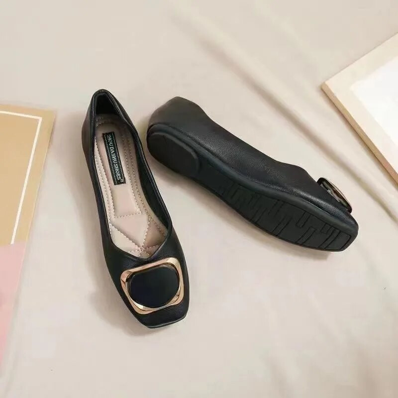 Nove ženske cipele za čamac Ravne cipele s četvrtastim prstima Ravne cipele s kvadratnim gumbima Udobne ženske cipele od meke kože crne mokasine 1441N