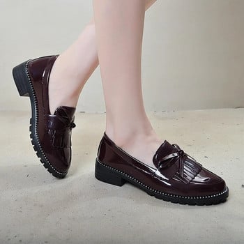 Μαύρα λουστρίνι γυναικεία loafers 2022 Νέα μόδα slip πλατφόρμα σε γυναικεία παπούτσια Tassel casual bow flats παπούτσια Γυναικεία