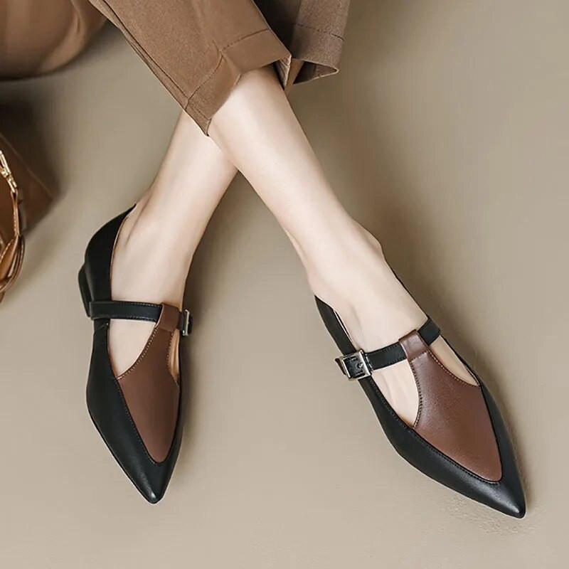 Uued naiste tasapinnalised Patchwork T rihmaga kingad valged mustad Patchwork nahast kingad terava ninaga madalad kontsad Vintage Zapatos Mujer 1342N