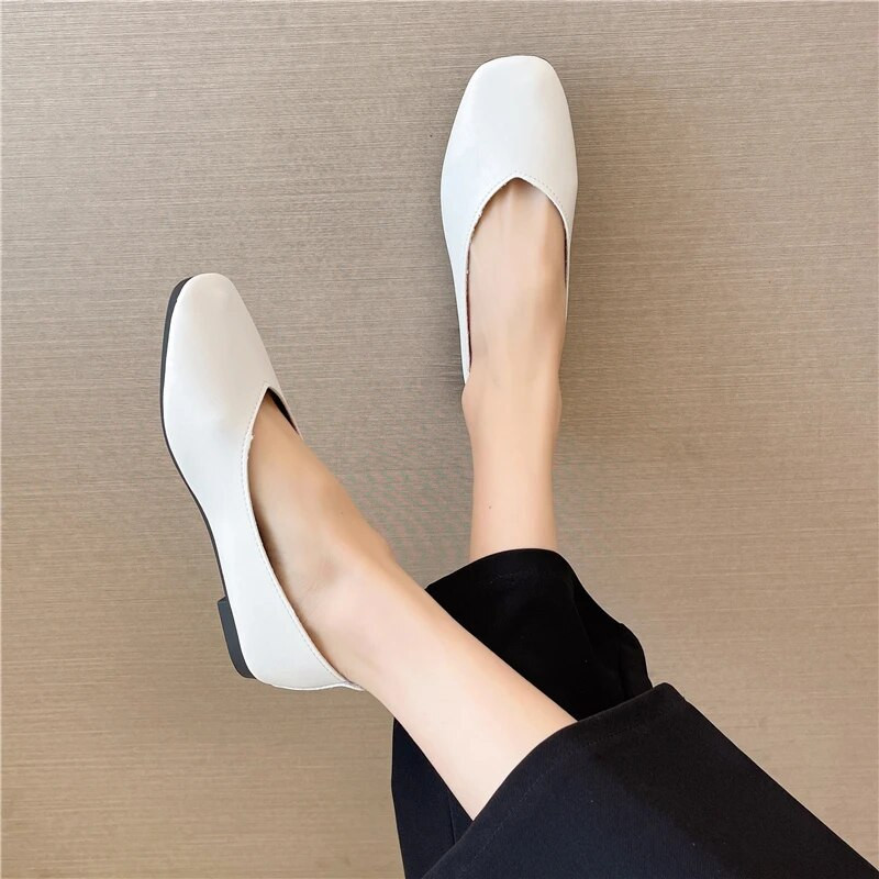 Ženske ravne cipele s četvrtastim vrhom Jednobojne natikače Plitke cipele Crne mokasine Bijele vjenčane sažete jednostruke cipele Proljeće 9802C