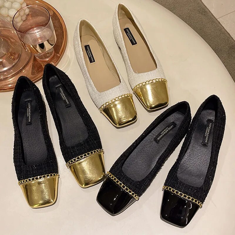 Nove ženske cipele na ravnom prstu sa zlatnim prstima. Kostim Cipele na ravne cipele od tvida. Plitke jednostruke cipele s lancem. Za žene svečane cipele 1211N