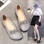 2023 Bež ravne ženske luksuzne mokasine od prozračne cipele ženske plitke mokasine cipele za hodanje