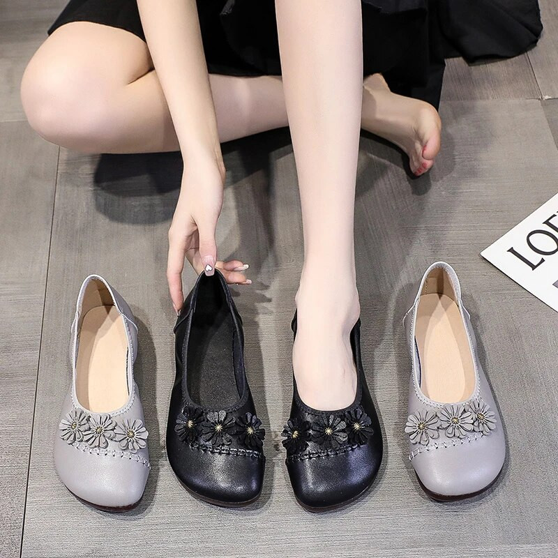 2023 Bež ravne ženske luksuzne mokasine od prozračne cipele ženske plitke mokasine cipele za hodanje