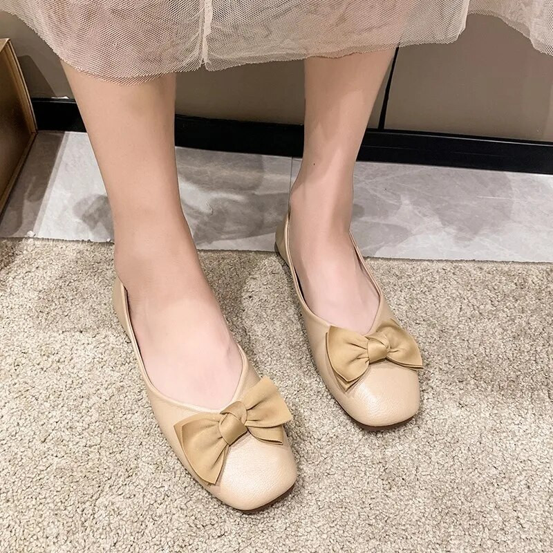 Ženske cipele s vrućim rasprodajama 2023. Ženske ravne cipele s plitkim ustima Modne dnevne ravne cipele s leptir-čvorovima Ženske nove ravne niske pete s četvrtastim prstima