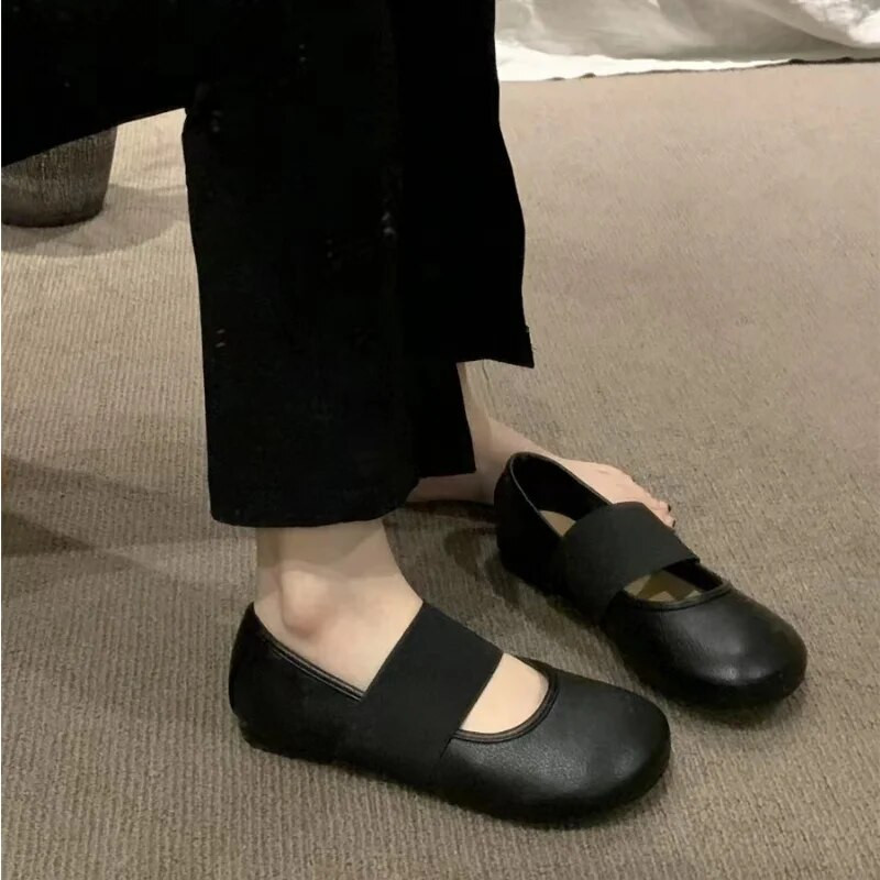 2023. gada jauni agrā rudens franču retro stila apaļie purngalu baleta plakanie augstpapēžu kurpes sievietēm