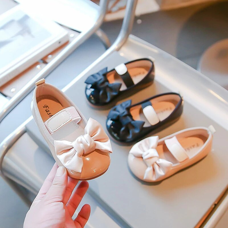 2023. Dječje cipele s pravom isporukom, mašnom s okruglim prstima, kukicom i omčom, dječja modna obuća za slobodno vrijeme, s isporukom u akcijskoj isporuci Neklizajuće cipele za djevojčice Chic