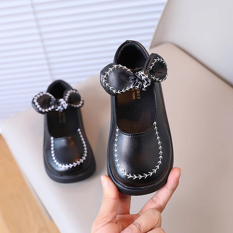 Nove jednostavne ležerne cipele za djevojčice iz 2023., isporuka s mašnom za okrugle prste, slatke dječje kožne cipele koje se ne kližu, dječja modna korejska