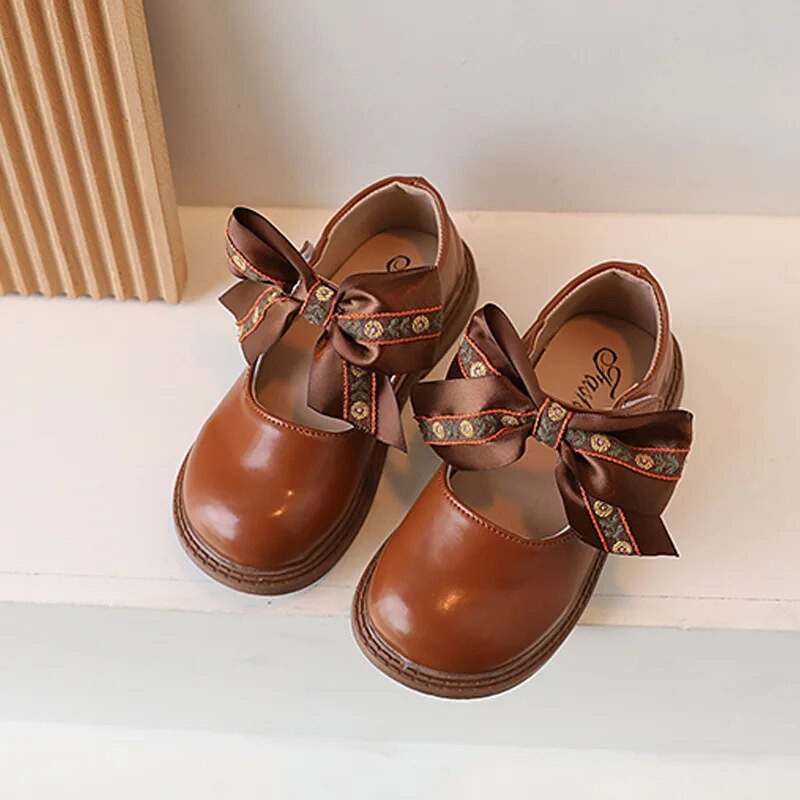 2023. gads. Jauns, vienkāršs, apaļš purngals, meiteņu loaferi, loki, neslīdoši, bērnu modes ādas apavi PU bērnu apavi Drop Shipping, āķis un cilpa, plakana