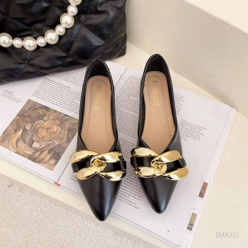 Dizajnerske cipele s velikim zlatnim lancem Ženske cipele na ravne cipele od pu kože Uobičajene mokasine Ženske ženske cipele Zapatos De Mujer