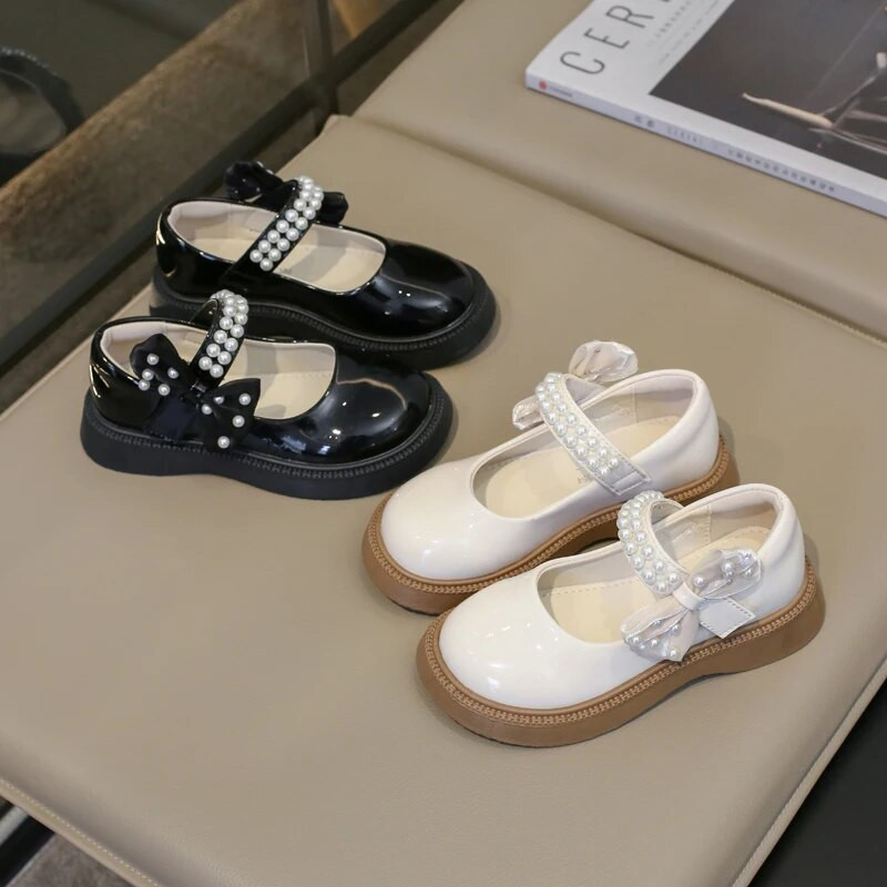 Mekane, jednostavne, s okruglim prstima, 2023. Nove mekane plitke kožne cipele za djevojčice za svadbene revije Jednostavne neklizajuće dječje cipele Sjajne slatke
