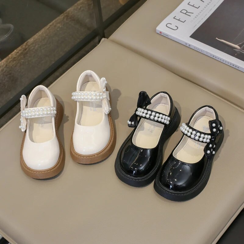Mekane, jednostavne, s okruglim prstima, 2023. Nove mekane plitke kožne cipele za djevojčice za svadbene revije Jednostavne neklizajuće dječje cipele Sjajne slatke