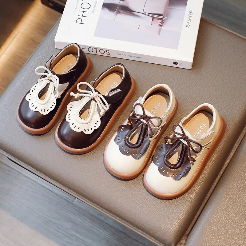 2023. gada mīkstas, retro stila bērnu apavi Meiteņu, dobu mežģīņu krāsu saskaņošanas unikāli plakani, sekli klaipi Princese Daudzpusīgi bērnu ikdienas apavi