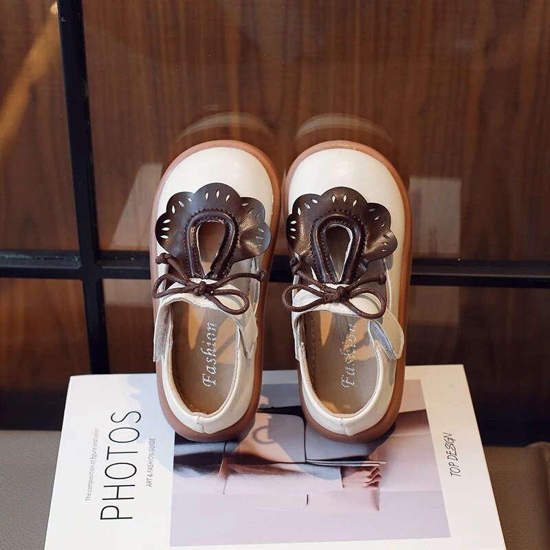 2023. gada mīkstas, retro stila bērnu apavi Meiteņu, dobu mežģīņu krāsu saskaņošanas unikāli plakani, sekli klaipi Princese Daudzpusīgi bērnu ikdienas apavi