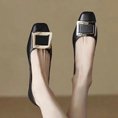 Jauni sieviešu plakani kvadrātveida purngalu laivu apavi Kvadrātveida pogas slīdēšana plakanās kurpēs melnas kurpes Pamata plakanas kāzu kurpes zemiem papēžiem