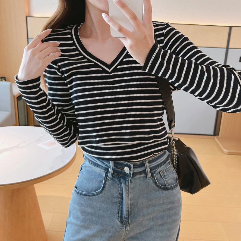 V veida kakla kokvilna pēcdzemdību apģērbs ar garām piedurknēm, barojot apakšu, T-krekls, melnbalts svītras, grūtniecēm, grūtniecēm, apģērbs 2222