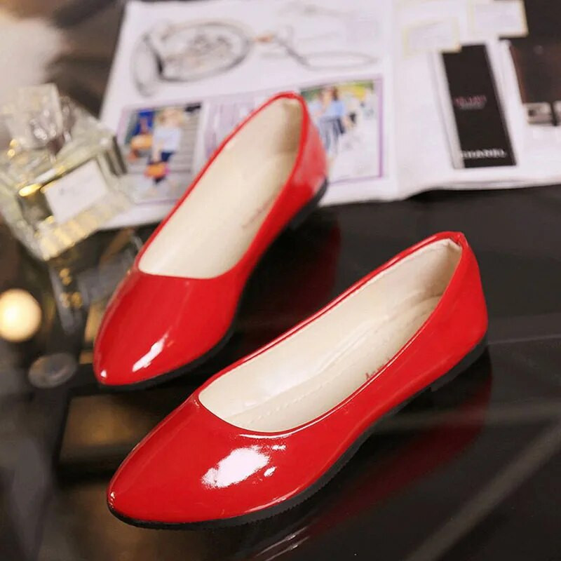 Vasaras rudens Sieviešu vienvietīgi apavi Modes konfektes Krāsa PU ādas apavi Jauni, sekli uzvelkami plakanie apavi Ikdienas ikdienas apavi