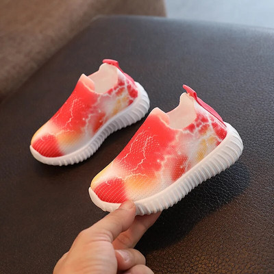 Lastejalatsid libisemisvastased pehme põhjaga tossud vabaaja tossud lastejalatsid Tüdrukutele poistele hingavad spordijalatsid