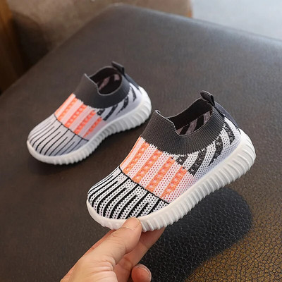 Lastejalatsid libisemisvastased pehme põhjaga tossud vabaaja tossud lastejalatsid Tüdrukutele poistele hingavad spordijalatsid