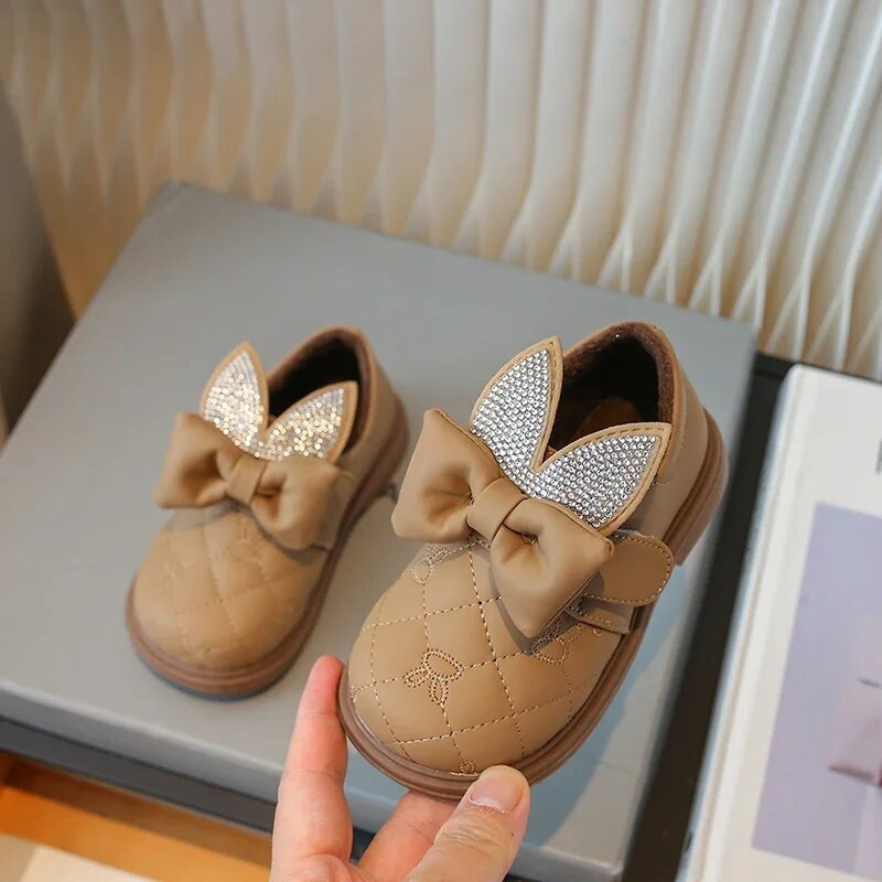 2023. g. rudens, jauni zīdaiņu meiteņu ikdienas apavi Korejiešu stila trusis auss, salda princese, mīksta zole, rhinestones, jauki, vienkrāsaini apavi bērniem