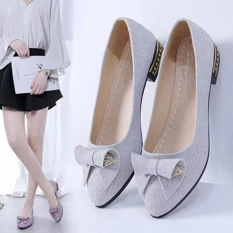 Καλοκαιρινό μονό παπούτσι Επίπεδο χοντρό τακούνι με μυτερό τακούνι, αναπνέον, ρηχό στόμα, γυναικεία casual παπούτσια