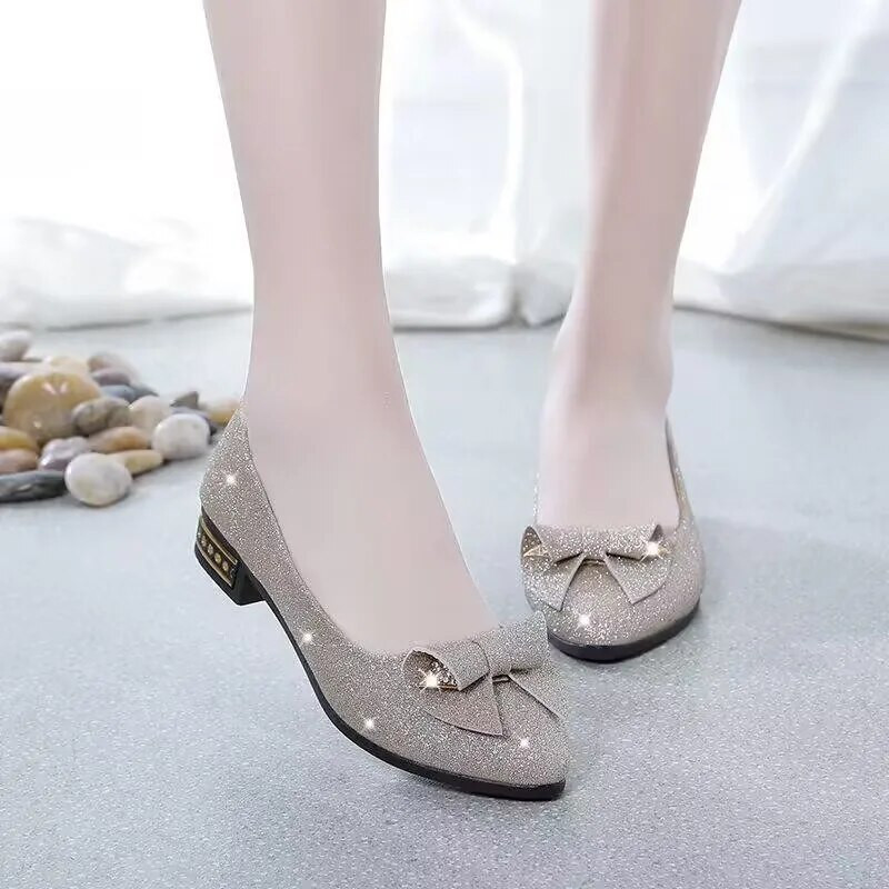 Καλοκαιρινό μονό παπούτσι Επίπεδο χοντρό τακούνι με μυτερό τακούνι, αναπνέον, ρηχό στόμα, γυναικεία casual παπούτσια