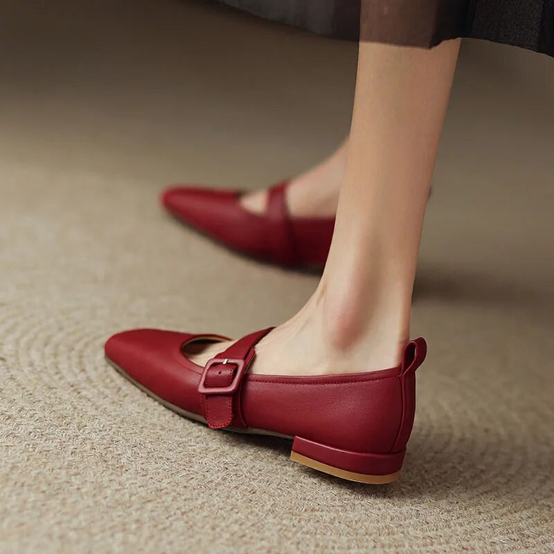 2023 tavaszi női cipők Mary Jane fehér alacsony sarkú ruha cipő csatos sekély elegáns női cipő négyzet orrú csónakcipő 1059N