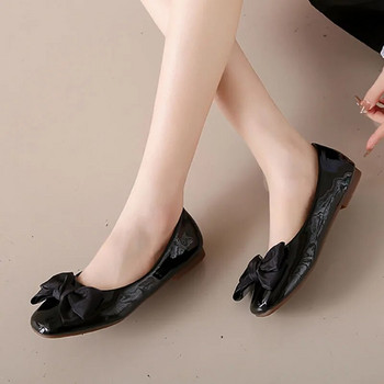Големи размери Дамски равни обувки Лачени кожени обувки с лодка с квадратни пръсти Обувки тип лодка за жени Пролет Есен Балетни обувки 1405N