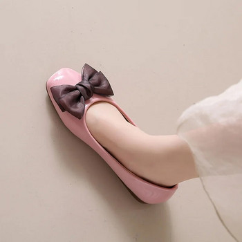 Големи размери Дамски равни обувки Лачени кожени обувки с лодка с квадратни пръсти Обувки тип лодка за жени Пролет Есен Балетни обувки 1405N