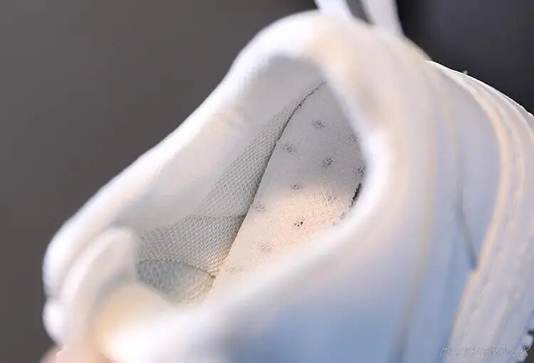 Nove dječje tenisice za djevojčice i dječake, jesenske dječje cipele protiv klizanja, mekano dno, udobne sportske bijele cipele, ležerne ravne cipele za malu djecu