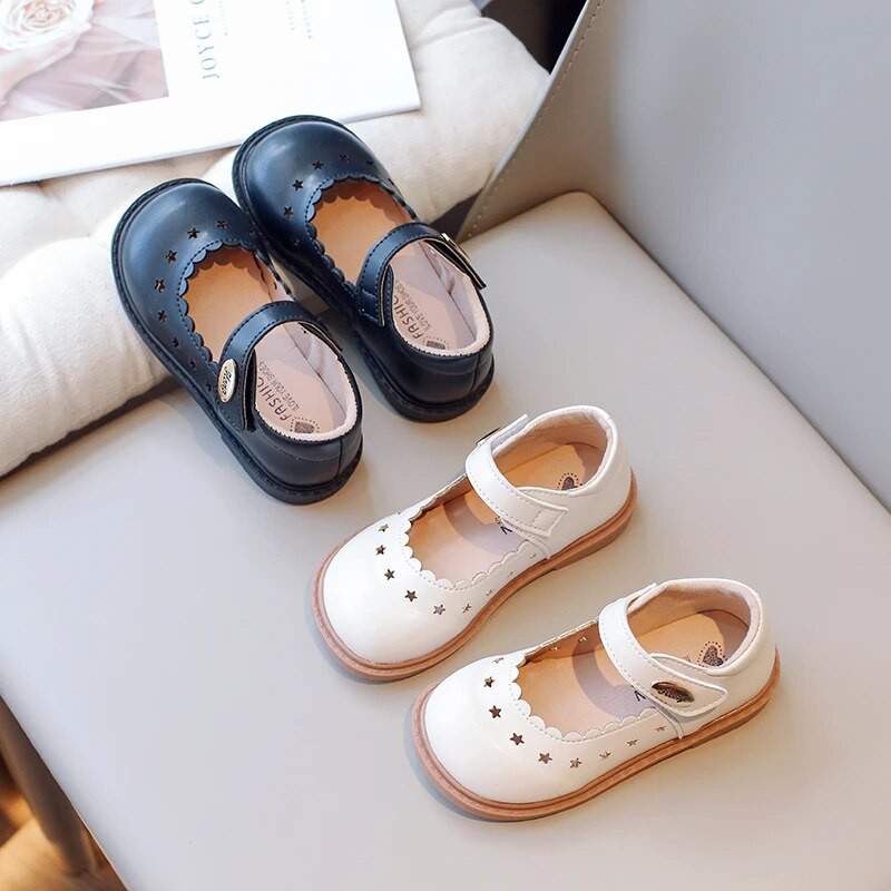 Nove mekane dječje ležerne cipele 2023. Nove jednostavne neklizajuće cipele od čipke u francuskom stilu, dječje modne kožne cipele za djevojčice Jednostavne jednobojne