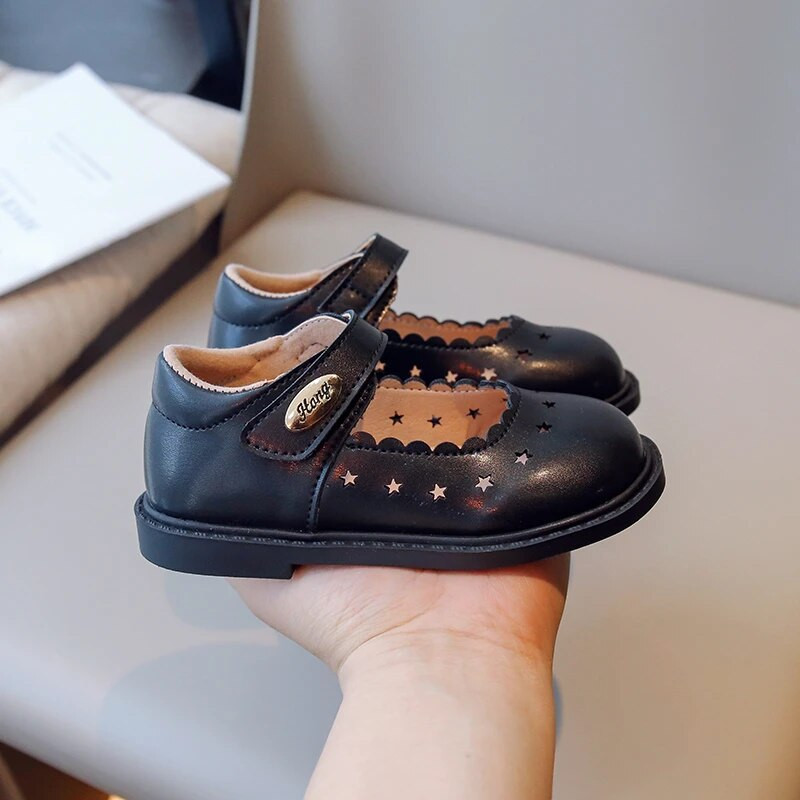 Nove mekane dječje ležerne cipele 2023. Nove jednostavne neklizajuće cipele od čipke u francuskom stilu, dječje modne kožne cipele za djevojčice Jednostavne jednobojne