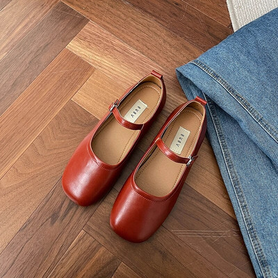 Sieviešu Mary Janes apavi kvadrātveida purngaliem sievietēm ar sprādzes siksnu, ādas apaviem meitenēm, studentu apavi, melni pavasari 1539N