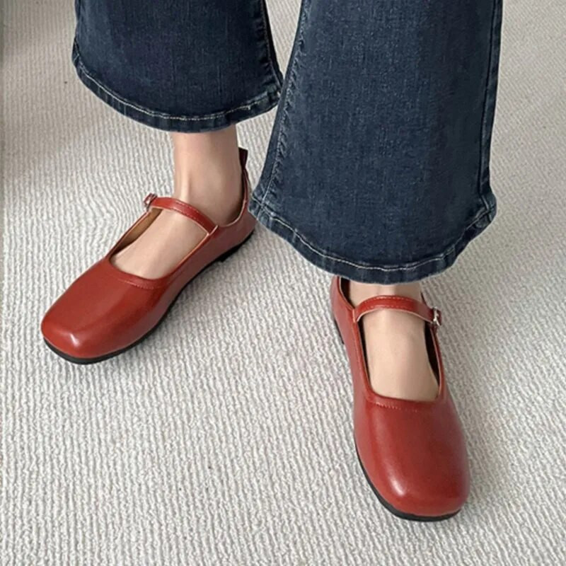 Sieviešu Mary Janes apavi kvadrātveida purngaliem sievietēm ar sprādzes siksnu, ādas apaviem meitenēm, studentu apavi, melni pavasari 1539N