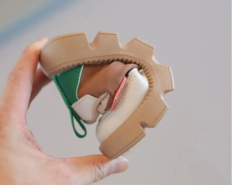 Dječje pu prozračne tenisice 2023. proljeće jesen nove bebe meke cipele za slobodno vrijeme školske sportske tenisice za dječake djevojčice 21-30