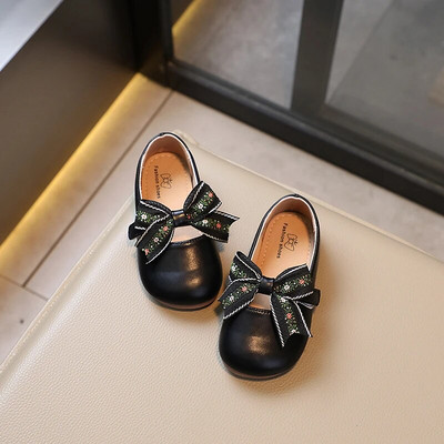 2023 m. mergaičių odiniai batai apvaliais pirštais lankas Paprasti neslystantys vaikiški odiniai batai Drop Shipping Neslystantys vaikiški batai Drop Shipping PU