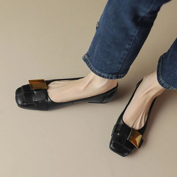 Нови дамски обувки с равни обувки с квадратни пръсти Квадратни метални обувки с равни обувки Дамски черни мокасини Обувки с ниски токчета Есен 1484N