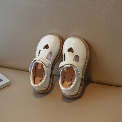 Dječje kožne cipele za djevojčice, malu djecu, veliku djecu, crne cipele za zabavu, slatke šuplje u obliku srca, slatke modne princeze, novo proljeće 2023.