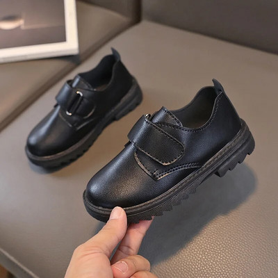 Jednobojne kožne cipele za dječake Dječje svestrane mekane cipele na kuku i petlju Ležerne mokasine za djevojčice Slatke dječje modne ležerne cipele 2023 Novo