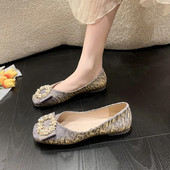 Ravne cipele, ženske nove modne cipele za proljeće/jesen 2023., svestrane, mekane potplate, jednobojne ženske cipele s metalnim ukrasima od kamenčića