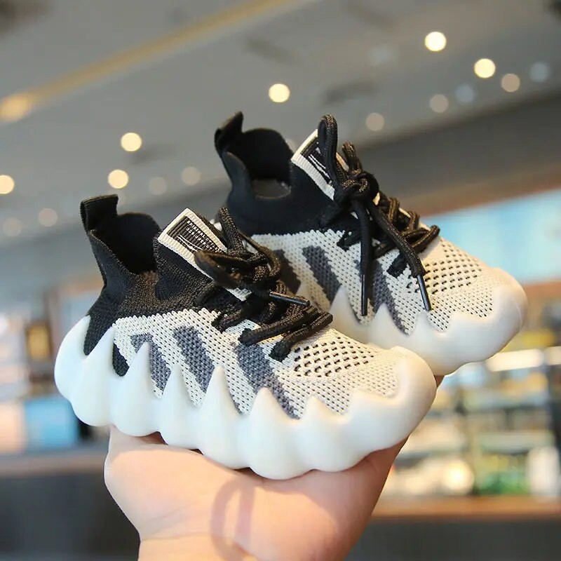 Nauji vienetiniai tinkliniai sportiniai batai, moteriški vyriški sportbačiai, vaikiški bėgimo bateliai vaikams, kvėpuojantys drobiniai batai kūdikių batai