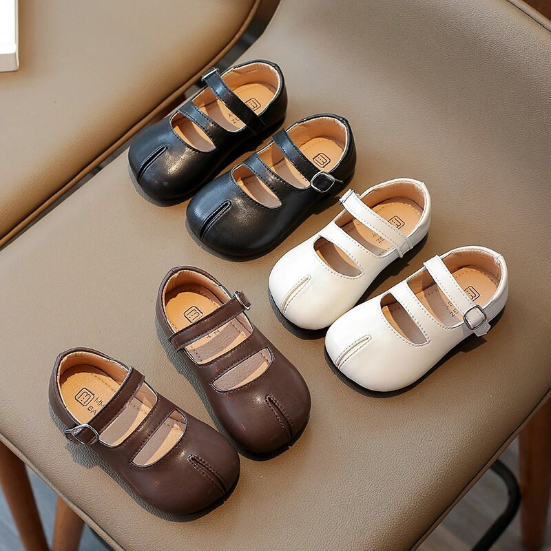 Koreai stílusú hercegnős alkalmi cipők tavaszi ősz puha horog és hurok lányoknak, fiúknak, egyszerű gyerekcipőknek 2023 új, egyszerű, egyszínű