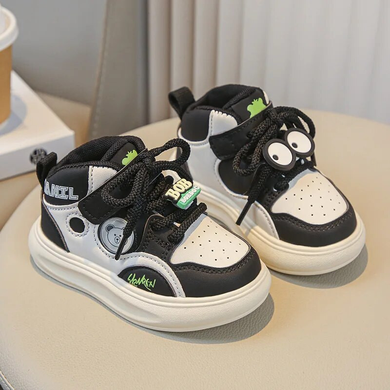 Dječje cipele za dasku Tenisice za dječake Proljeće Jesen Novo Neklizajuće cipele za slobodno vrijeme s crtanim filmovima Prozračne tenisice s mekim potplatom za dječake