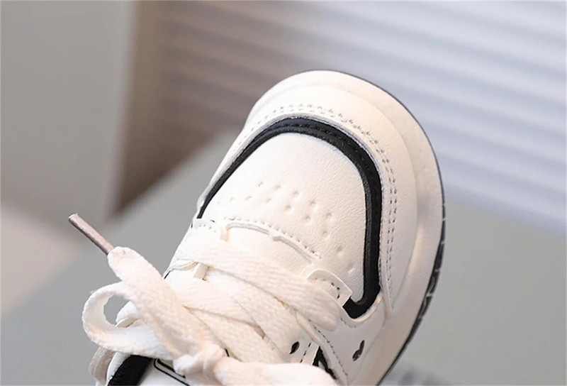 Dječje cipele za kriket Jesensko novo korejsko izdanje Crtane protuklizne cipele za slobodno vrijeme za dječake i djevojčice, male i male dječje