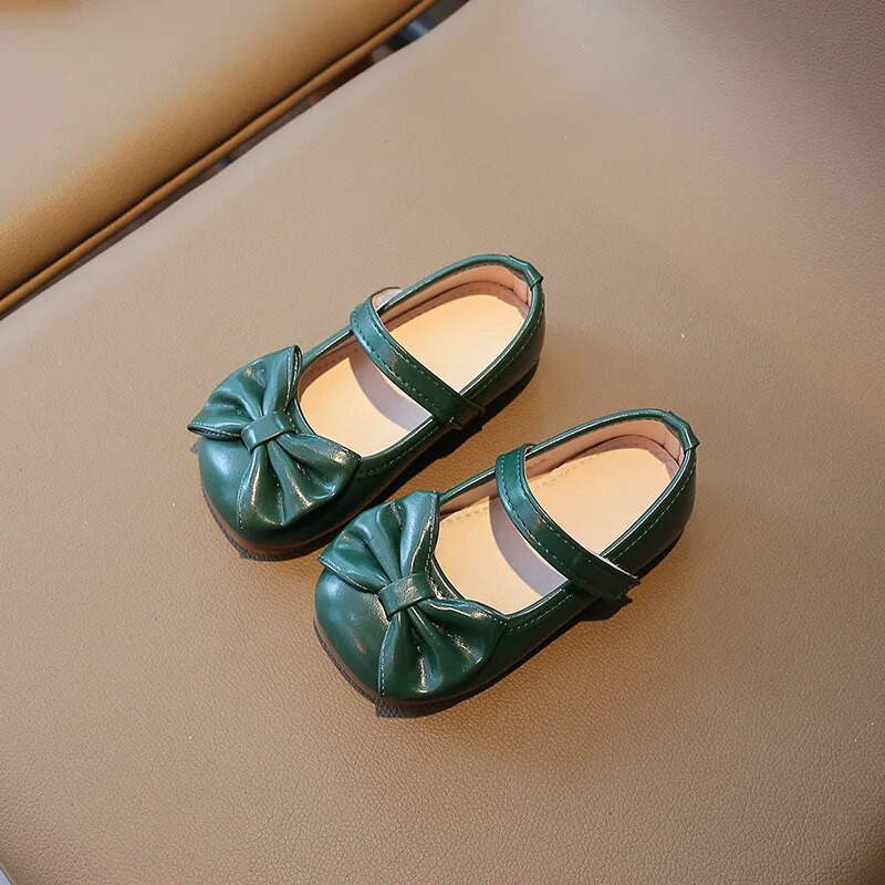 Male kožne cipele s mašnom za djevojčice Proljeće Jesen Nove dječje protuklizne meke udobne dječje cipele s ravnom petom Modne dječje cipele J116