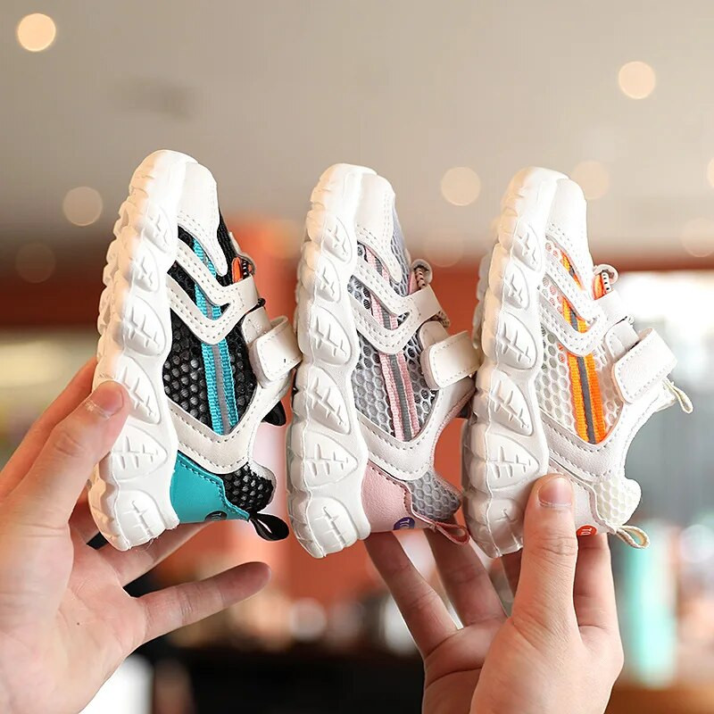 Ljetna dječja modna sportska obuća za dječake 2022., trčanje, slobodno vrijeme, prozračna dječja obuća za van, lagane tenisice, cipele 21-30.