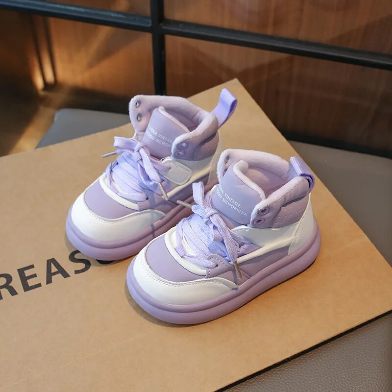 Dječja ležerna obuća Novo za djevojčice Zimske plišane tople cipele Cipele s mekim dnom Dječja modna obuća za daske Dječaci Pamučne sportske cipele