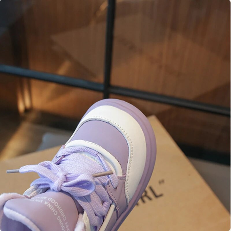 Dječja ležerna obuća Novo za djevojčice Zimske plišane tople cipele Cipele s mekim dnom Dječja modna obuća za daske Dječaci Pamučne sportske cipele