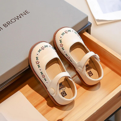 Nove jednostavne korejske cipele za ležerne djevojke iz 2023. godine, drop-shipping, cvijeće, vez, dječje modne kožne cipele, dječje cipele na kuku i petlju