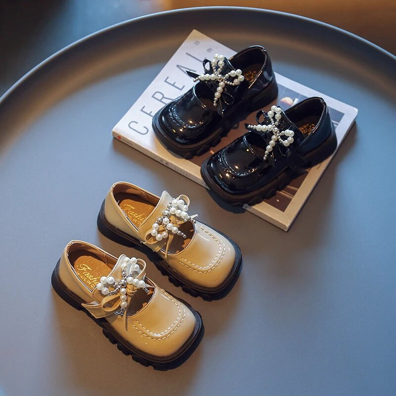 Kožne cipele za djevojčice 2023. Svestrane biserne mašne Elegantne dječje cipele u korejskom stilu Proljetne dječje mokasine s četvrtastim prstima Neklizajuće ravne cipele